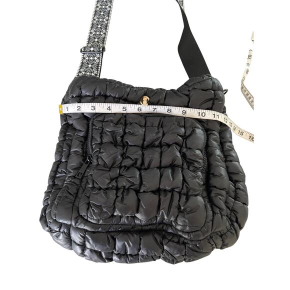 Simply Southern Black Puffer Cross Body Bag Print Strap NWT - Picture 10 of 13